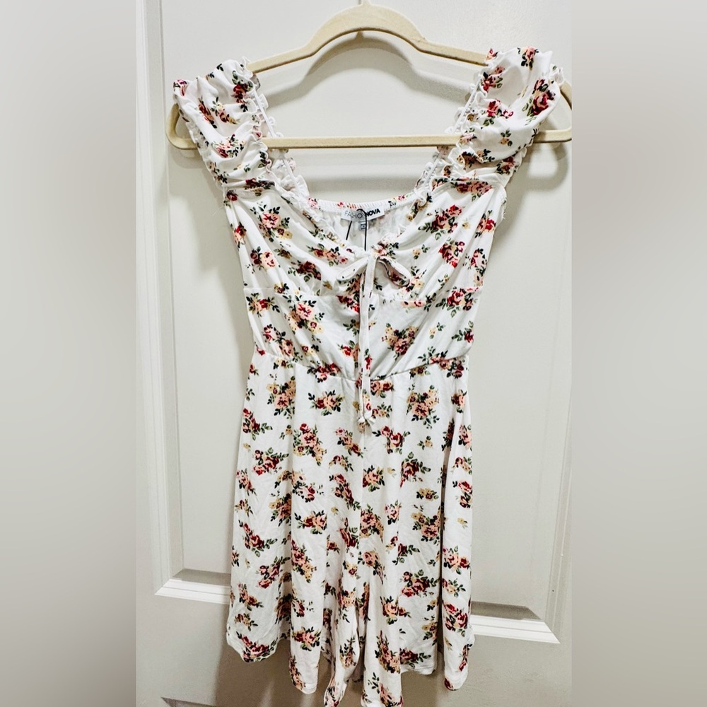 Floral Ruffle Sleeve Romper NWT